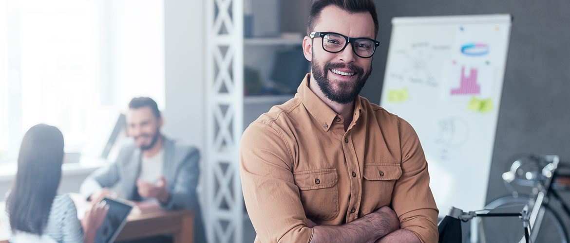 فكر بشكل مختلف خارج الصندوق